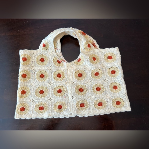 Rebellion Again Sunflower Crochet Top Cream Cropped Floral Womens Size L - Picture 13 of 16